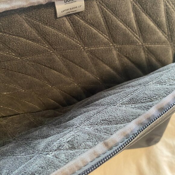 Built City Collection Laptop Sleeve for 13-inch Laptop Black - Picture 9 of 10